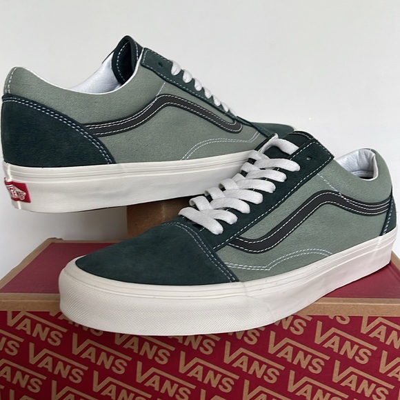Vans Men’s Old Skool
Earth Tones Green Gables
VN0007NT2LN
Sneakers - Picture 8 of 16